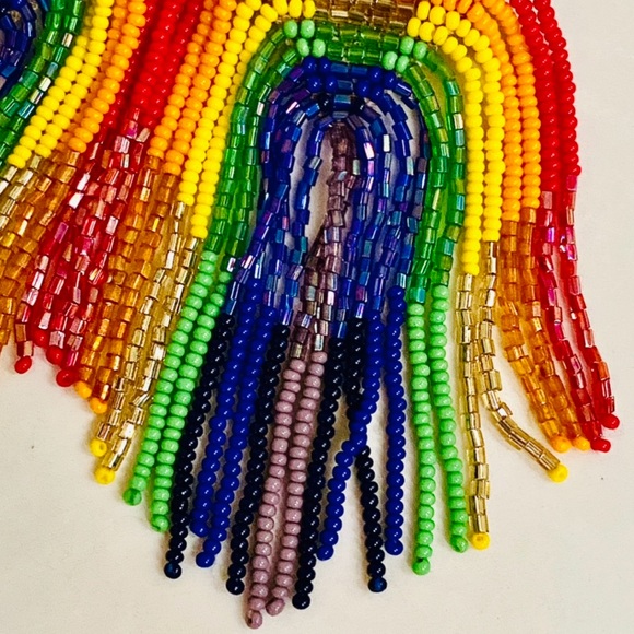 🌺🎉HP🎉🌺 NWT Deepa Gurnani Rainbow Fringe Chandeliers - Picture 8 of 16